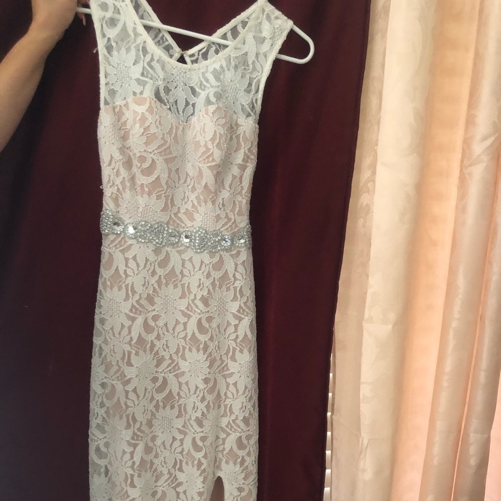 Beautiful Party dress size Small